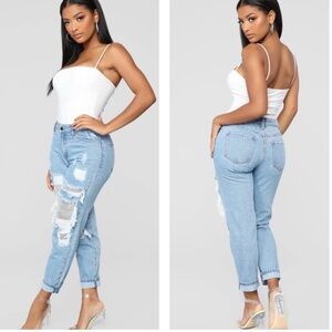 Fashion Nova Rhinestone Boyfriend
Light Wash Jeans | 3